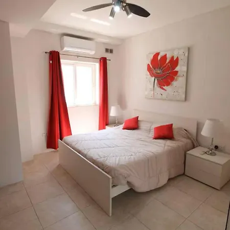 Private 1 - Msida Comfort Rum i privatbostad *